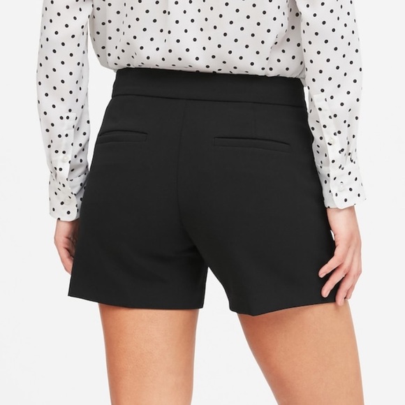 NWOT Banana Republic Black Dressy Shorts - Picture 2 of 8
